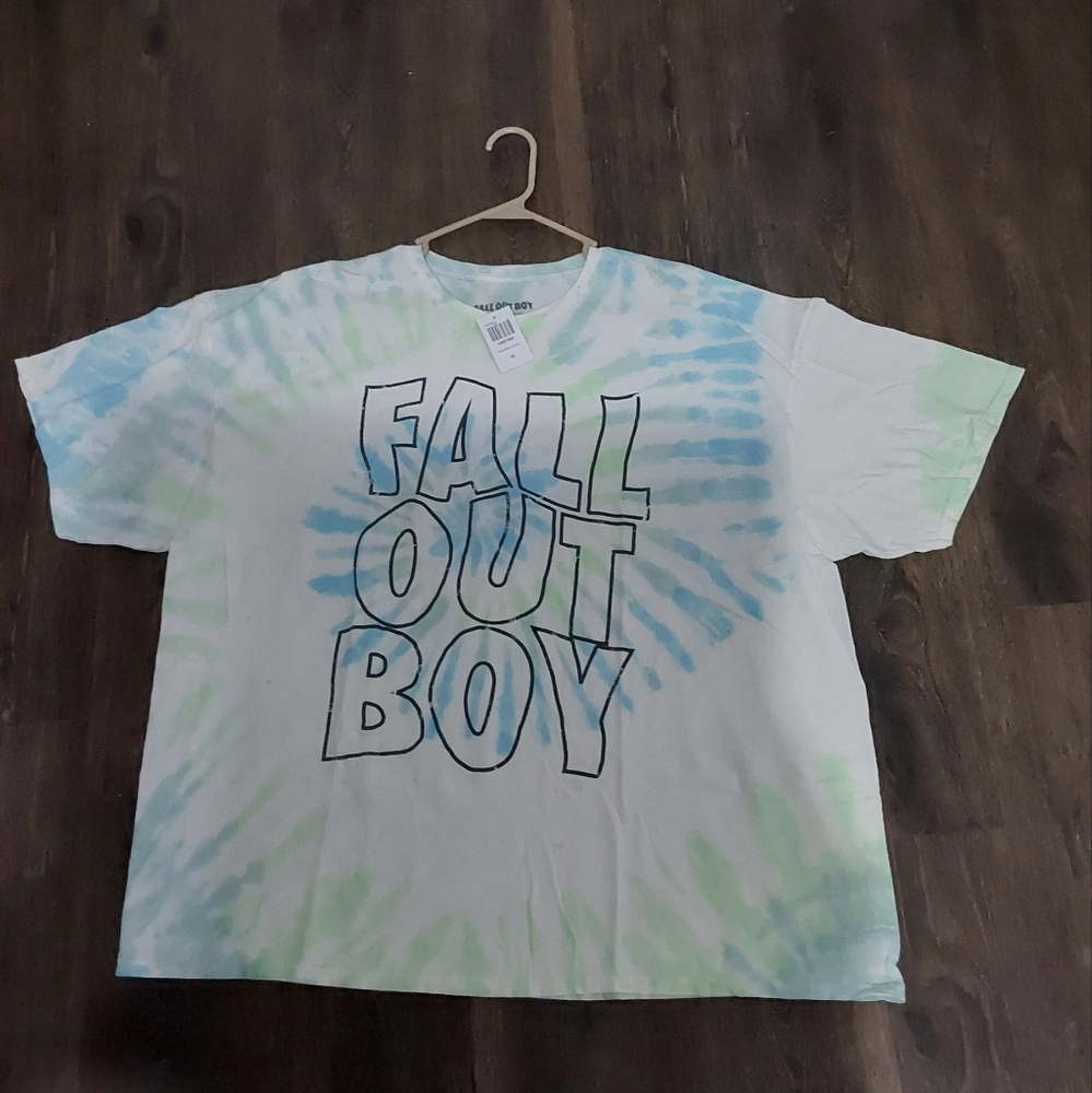 FALL OUT BOY NWT TEE